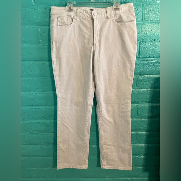 Nine West White Denim Jeans, size 14, 31“ inseam - Picture 1 of 7